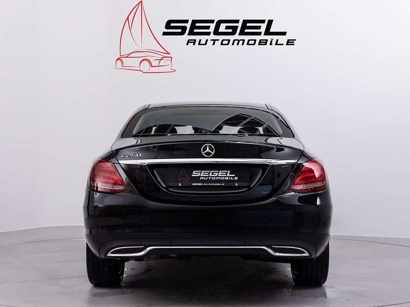 Gebraucht Mercedes C250 Avantgarde 211 PS (155 kW) 2015 Obsidianschwarz Limousine