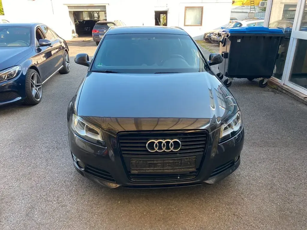 Gebraucht Audi A3 S-Line 125 PS (91 kW) 2009 Grau Kleinwagen