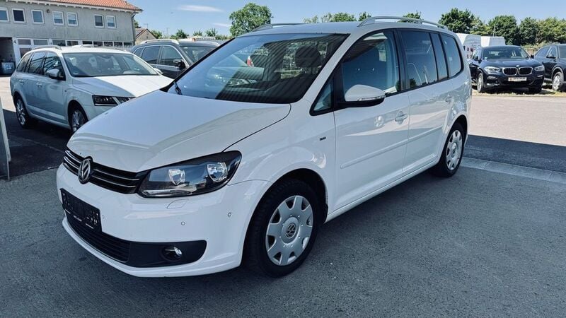 Weiß Gebraucht 2014 VW Touran Cup Van / Kleinbus | 5.200 € (Fairer Preis) - Bild 1/4