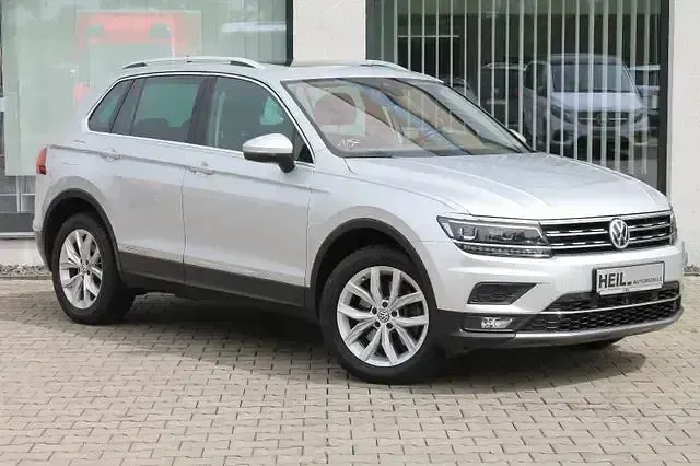 Gebraucht VW Tiguan Highline 239 PS (175 kW) 2020 Silber SUV