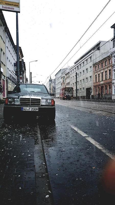 Gebraucht Mercedes 200 122 PS (89 kW) 1990 Braun Kombi