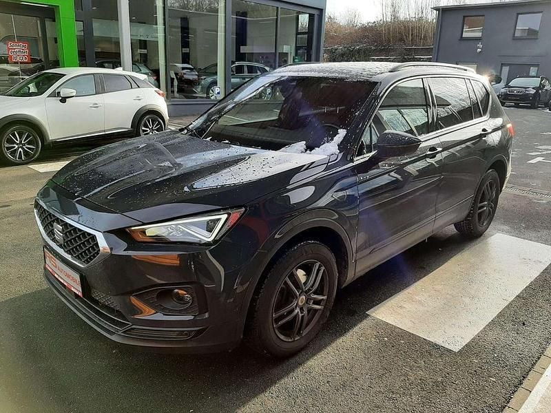Grey (metallic) Gebraucht 2022 Seat Tarraco Style SUV | 24.880 € (Fairer Preis) - Bild 1/4