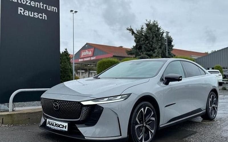 Grau Neu 2025 Mazda 6e Takumi-Line Limousine | 38.500 € (Guter Preis) - Bild 1/4