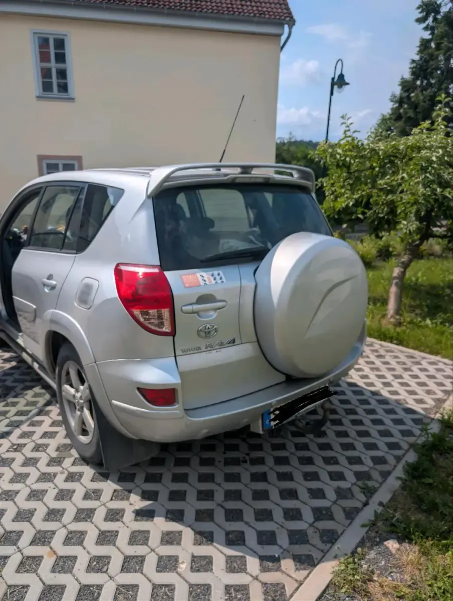 Gebraucht Toyota RAV4 177 PS (130 kW) 2006 Silber SUV