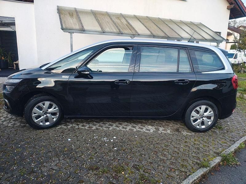 Schwarz Gebraucht 2016 Citroën Grand C4 Picasso Van / Kleinbus | 10.990 € (Etwas zu teuer) - Bild 1/4