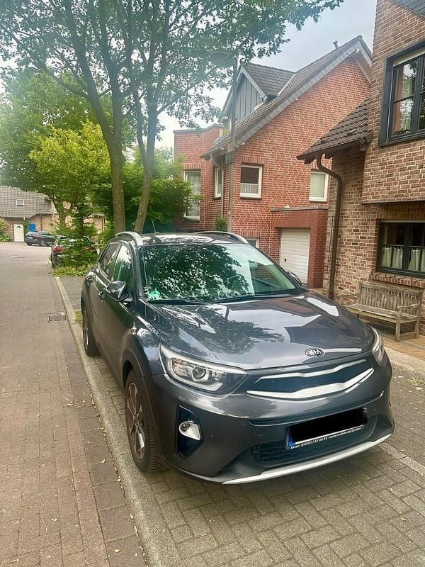 Andere außenfarben Gebraucht 2018 Kia Stonic Vision SUV | 12.800 € (Guter Preis) - Bild 1/4