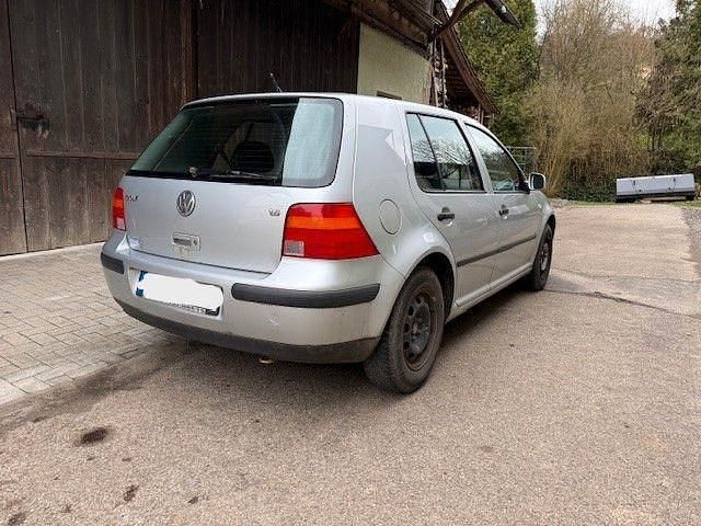 Gebraucht VW Golf IV 105 PS (77 kW) 2000 Silber Limousine