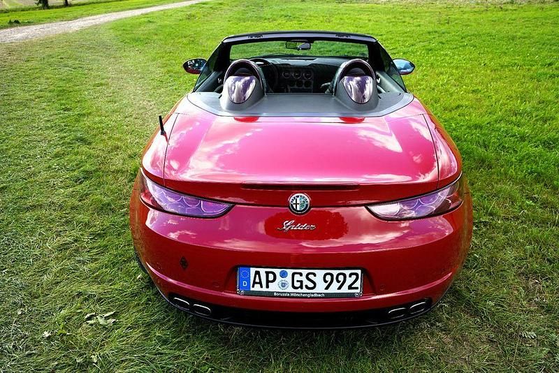 Gebraucht Alfa Romeo Spider 200 PS (147 kW) 2009 Rot Cabrio