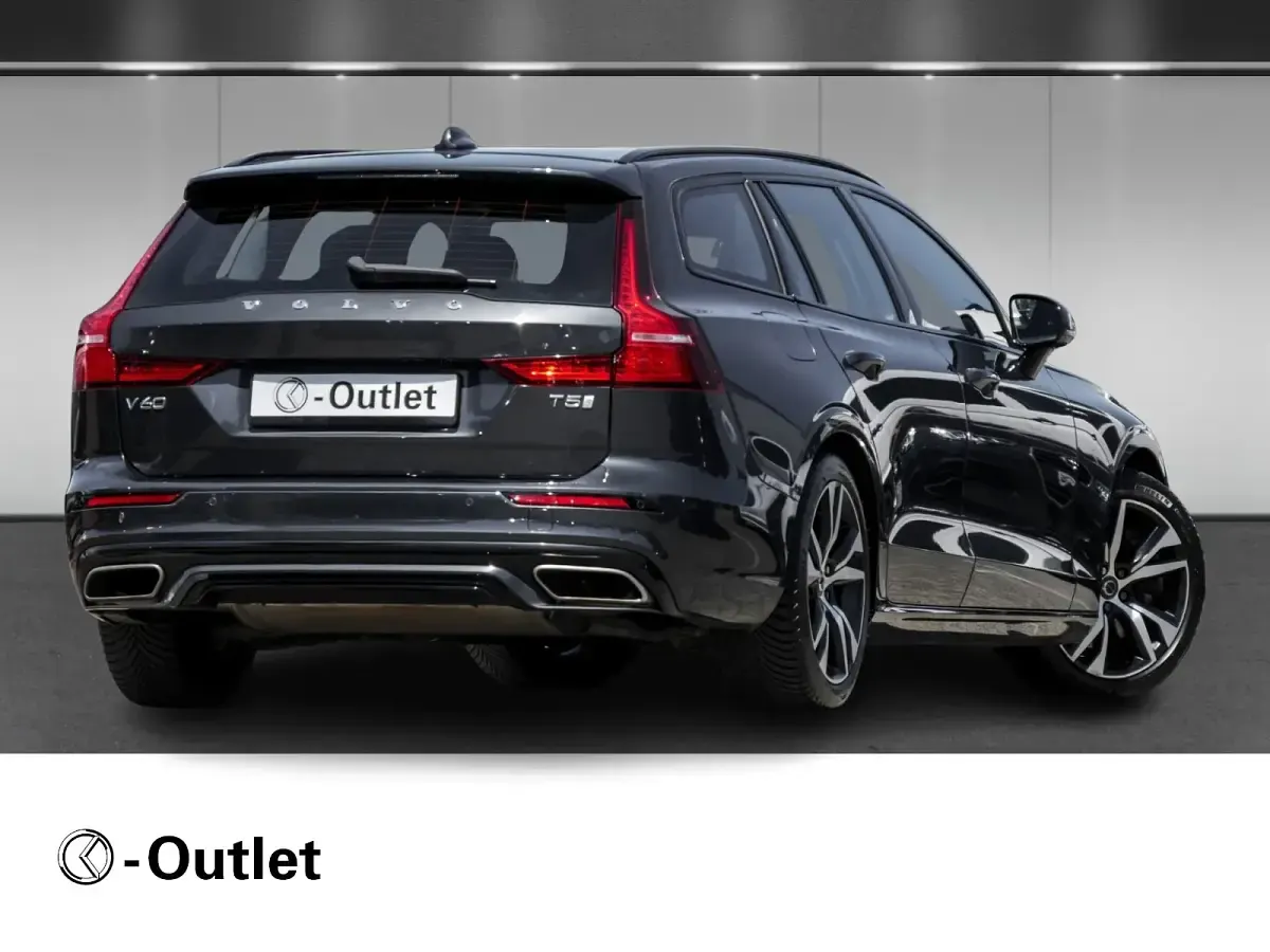 Gebraucht Volvo V60 R-Design 250 PS (183 kW) 2019 Grau Kombi