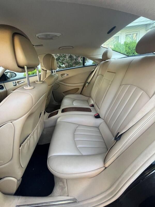 Schwarz Gebraucht 2007 Mercedes CLS320 Coupé | 7.000 € (Fairer Preis) - Bild 1/4