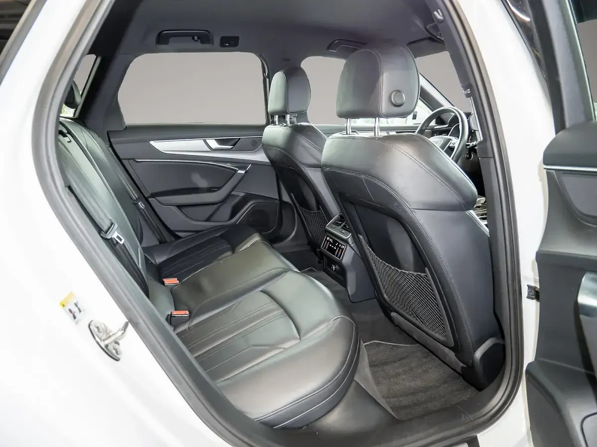 Gebraucht Audi A6 Exclusive 204 PS (150 kW) 2022 Manufacturer
