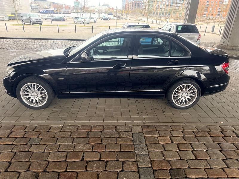 Gebraucht Mercedes C200 184 PS (135 kW) 2007 Schwarz Limousine
