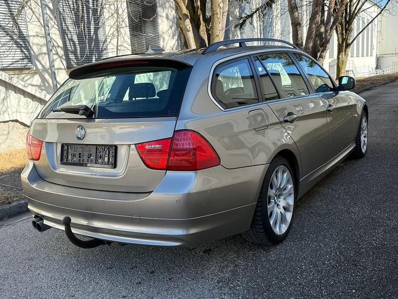 Gebraucht BMW 325 197 PS (144 kW) 2008 Braun Kombi