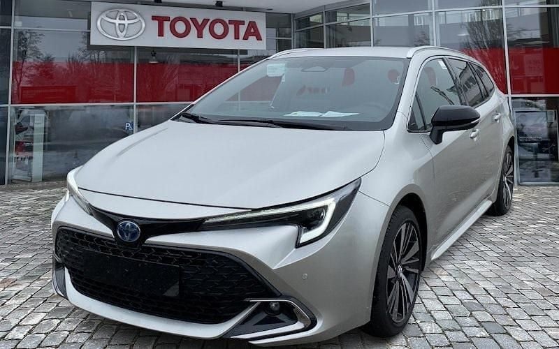 Neu Toyota Corolla 178 PS (130 kW) 2025 Silber Kombi