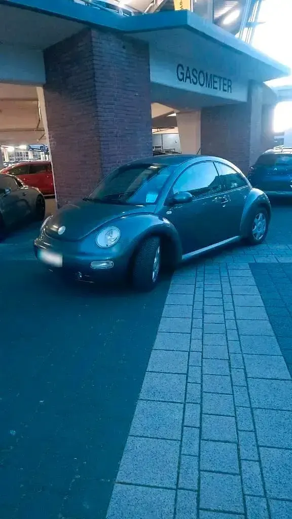 Gebraucht VW New Beetle 90 PS (66 kW) 2002 Grau Kleinwagen