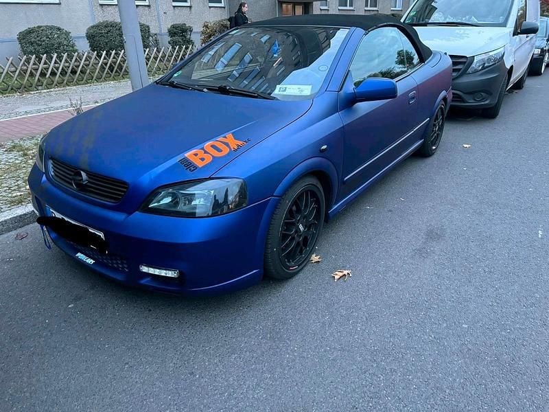 Blau Gebraucht 2003 Opel Astra Cabriolet Cabrio | 1.150 € (Fairer Preis) - Bild 1/4