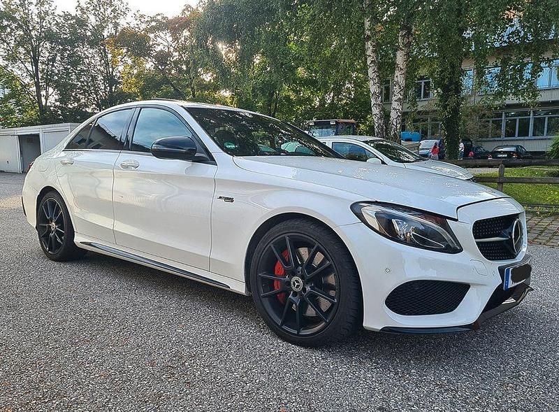 Weiß Gebraucht 2016 Mercedes C450 AMG AMG Limousine | 27.300 € (Guter Preis) - Bild 1/4