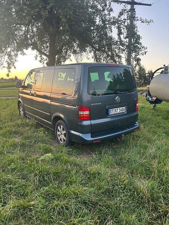 Grau Gebraucht 2007 VW T5 Van | 12.500 € (Teuer) - Bild 1/4