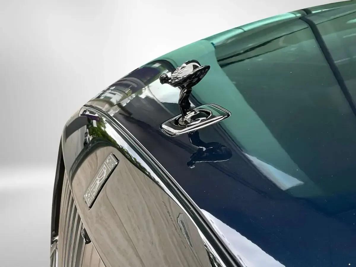 Gebraucht Rolls Royce Spectre 484 kW (659 PS) 2025 Sapphire black Coupé