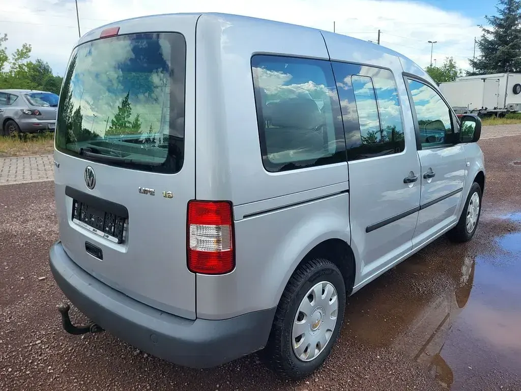Gebraucht VW Caddy Life 102 PS (75 kW) 2007 Silber Van / Kleinbus