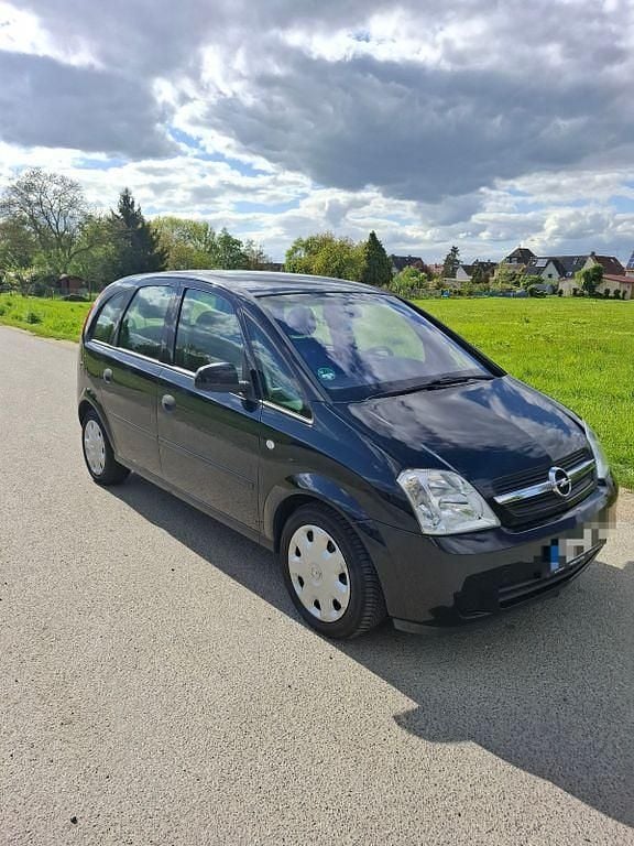 Second-hand Opel Meriva 101 CP (74 kW) 2004 Negru Monovolum