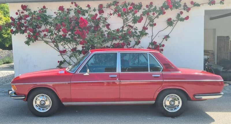 Rot Gebraucht 1969 BMW 2800 Limousine | 17.500 € - Bild 1/4