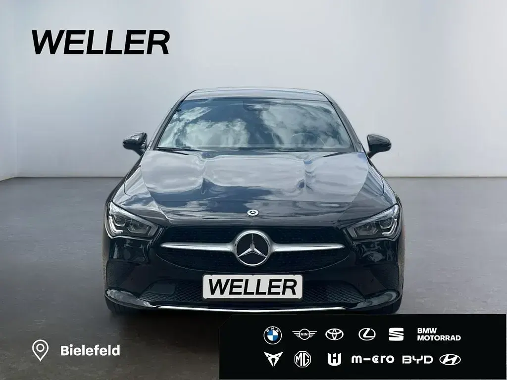 Gebraucht Mercedes CLA250e 218 PS (160 kW) 2022 Schwarz Coupé
