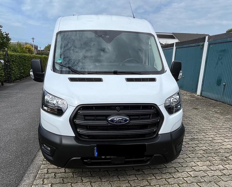 Weiß Gebraucht 2022 Ford Transit Limousine | 22.500 € (Superpreis) - Bild 1/4