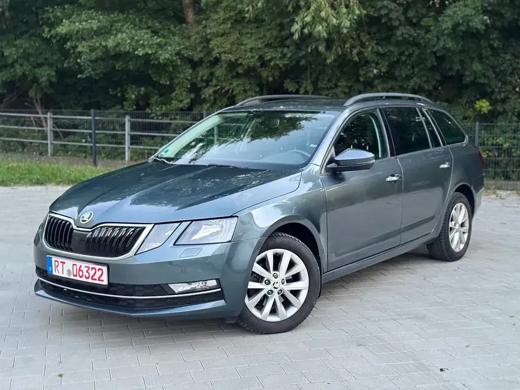 Gebraucht Skoda Octavia Style 116 PS (85 kW) 2019 Grau Kombi