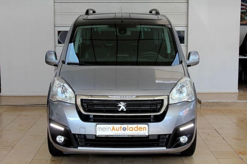 Gebraucht Peugeot Partner Tepee 99 PS (72 kW) 2017 Grau Van / Kleinbus
