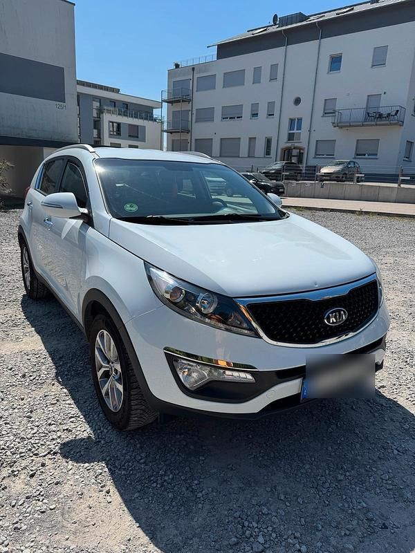 Weiß Gebraucht 2015 Kia Sportage SUV | 10.400 € (Superpreis) - Bild 1/4