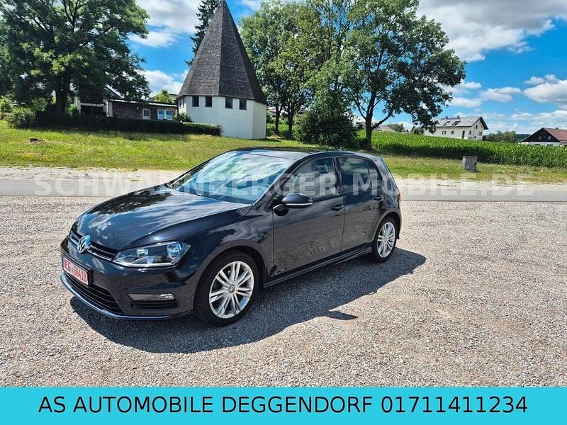 Schwarz Gebraucht 2017 VW Golf VII Highline Limousine | 15.999 € (Fairer Preis) - Bild 1/4