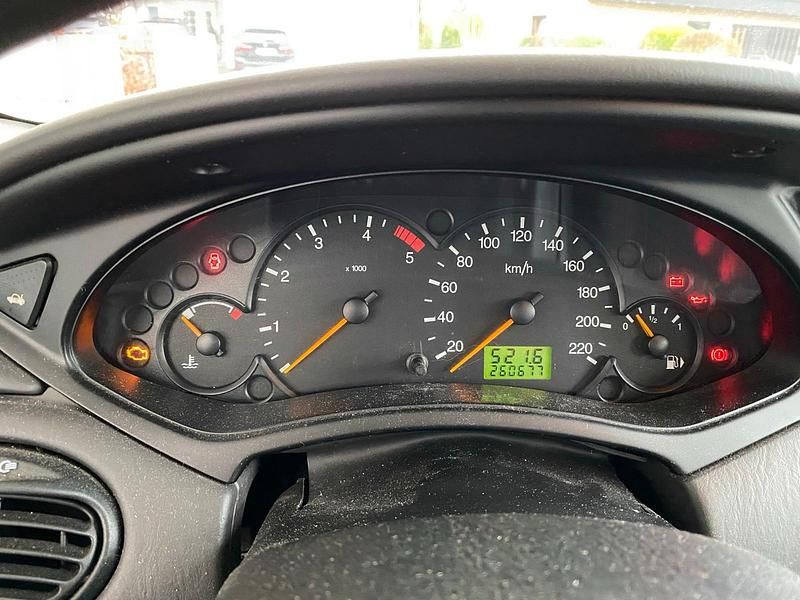 Gebraucht Ford Focus 100 PS (73 kW) 2006 Blau Kombi