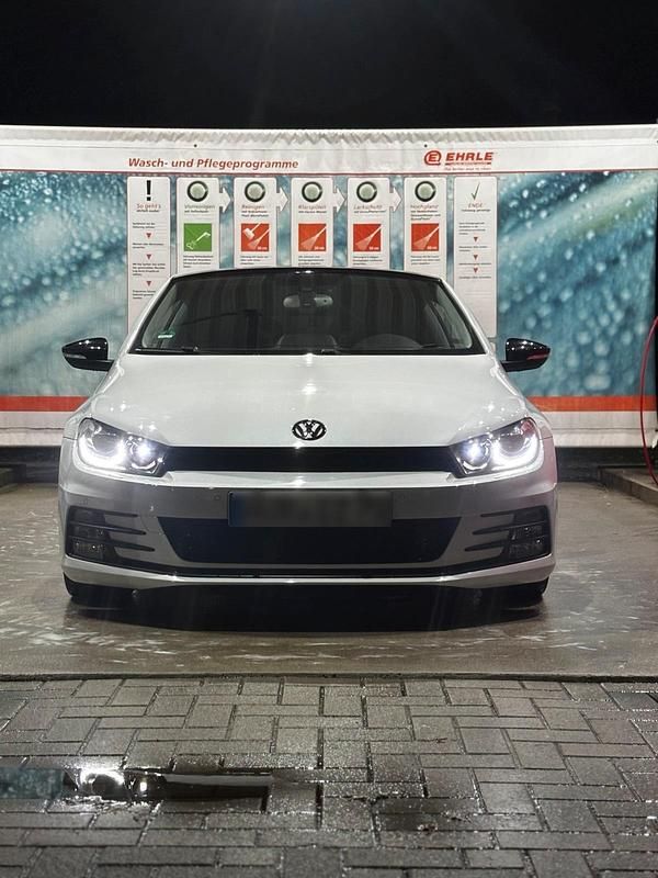 Gebraucht VW Scirocco 125 PS (91 kW) 2016 Weiß Coupé