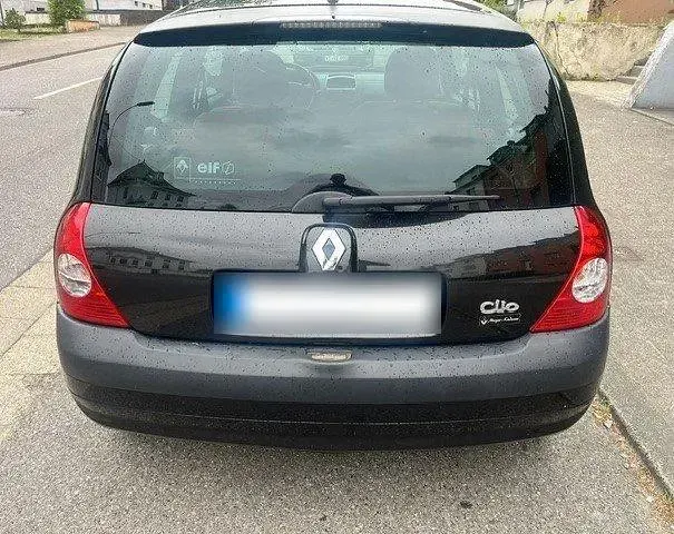 Gebraucht Renault Clio II 75 PS (55 kW) 2003 Schwarz Kleinwagen