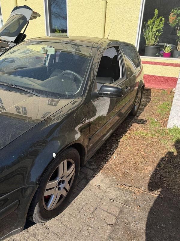 Gebraucht VW Golf IV 75 PS (55 kW) 2002 Schwarz Limousine