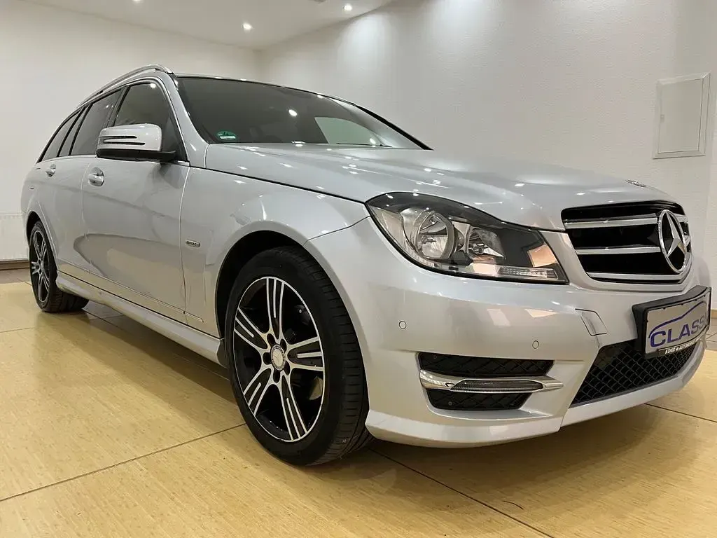 Gebraucht Mercedes C180 AMG 156 PS (114 kW) 2014 Silber Limousine