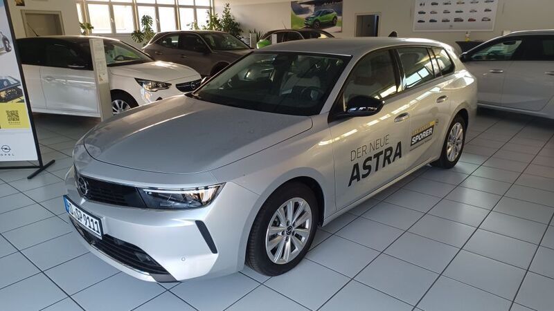 Gebraucht Opel Astra Edition 131 PS (96 kW) 2023 Kristall silber metallic Kombi