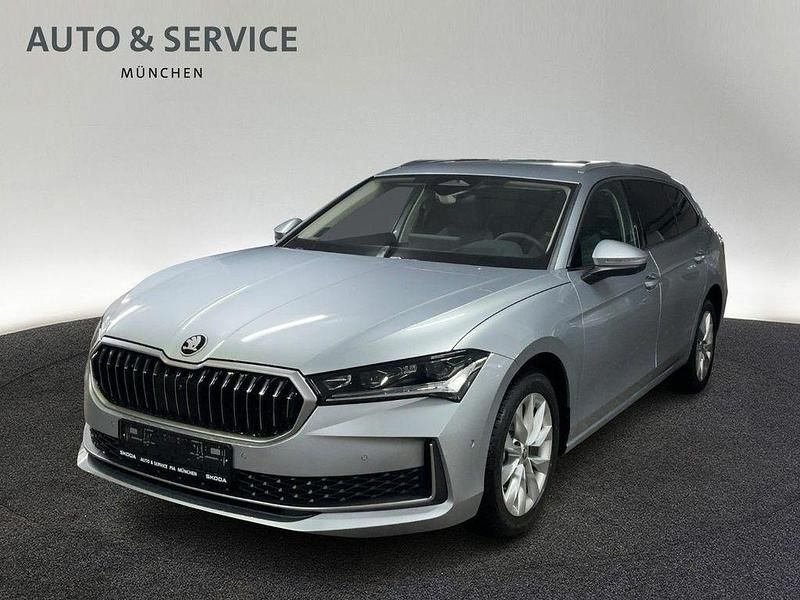 Gebraucht Skoda Superb Selection 150 PS (110 kW) 2025 Silber Kombi