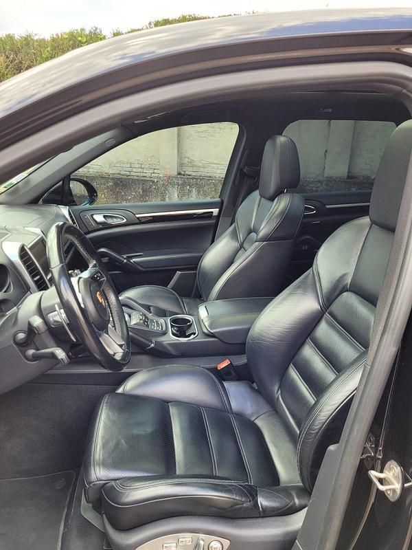 Gebraucht Porsche Cayenne GTS 385 PS (283 kW) 2015 Schwarz SUV