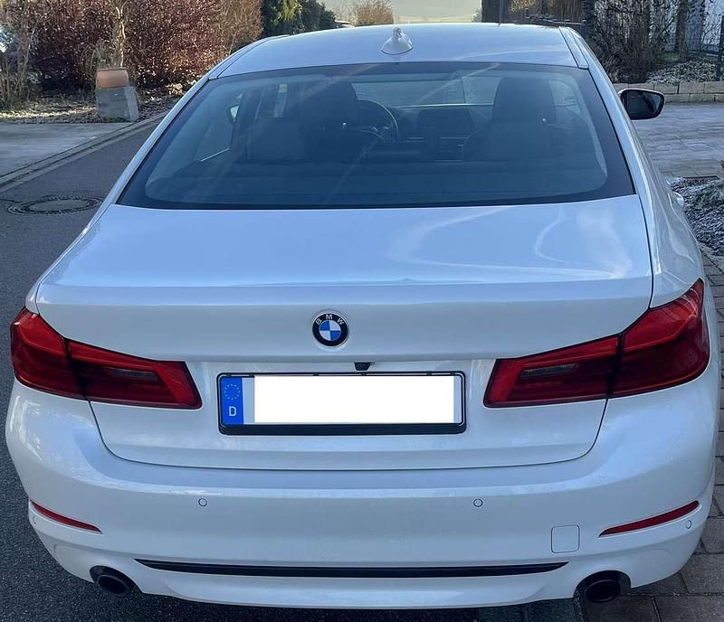 Gebraucht BMW 530 Sport Line 252 PS (185 kW) 2019 Weiß Limousine