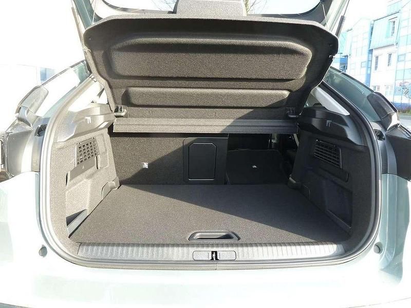 Gebraucht Citroën C4 131 PS (96 kW) 2025 Grün SUV