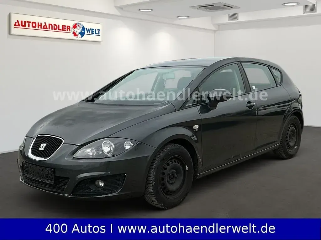 Begagnad Seat Leon Reference 125 HK (91 kW) 2011 Grå Halvkombi