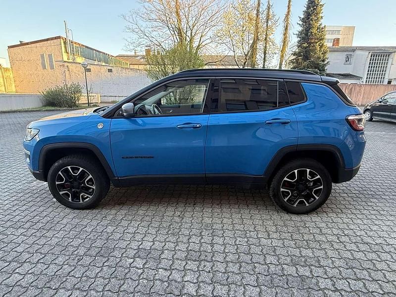 Gebraucht Jeep Compass Trailhawk 170 PS (125 kW) 2020 Blau SUV