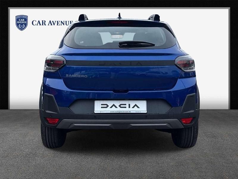Neu Dacia Sandero 110 PS (80 kW) 2025 Iron blau (blau) Kleinwagen