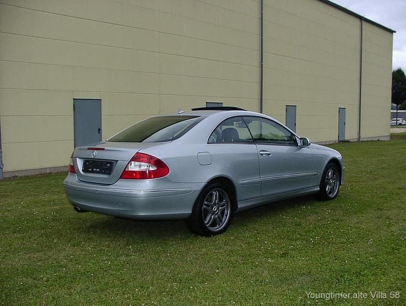 Gebraucht Mercedes CLK280 Elegance 231 PS (169 kW) 2006 Andere farben Coupé