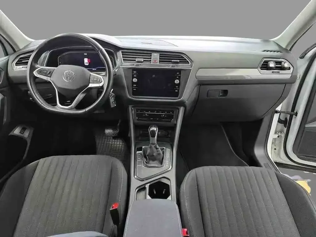 Gebraucht VW Tiguan Allspace Life 150 PS (110 kW) 2022 Weiß SUV