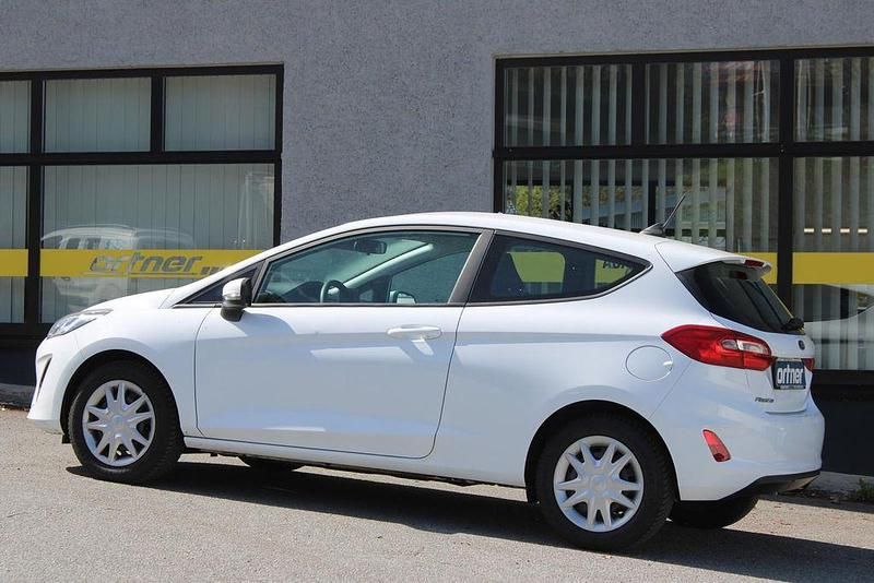 Gebraucht Ford Fiesta Trend 75 PS (55 kW) 2020 Weiß Kleinwagen