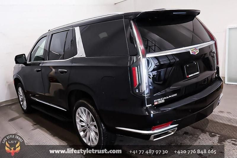 Gebraucht Cadillac Escalade 426 PS (313 kW) 2023 Schwarz SUV