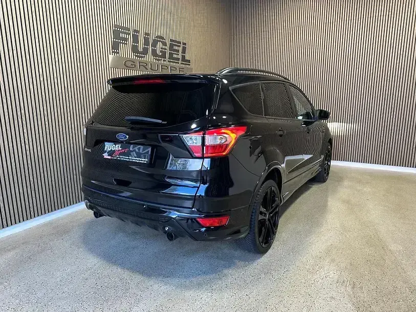 Gebraucht Ford Kuga ST-Line 242 PS (177 kW) 2019 Iridiumschwarz metallic SUV